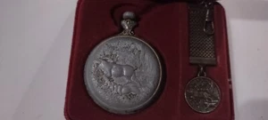 Vintage 70s Westclox Pewter Pocket Watch The Kentuckian W Original Case - Picture 1 of 4