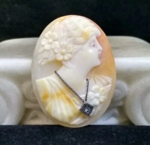 Vintage Unmounted Victorian Shell Cameo W/Diamond Necklace 1" x 1" - Picture 1 of 12
