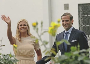 ***CARTOLINA ORIGINALE***PRINCIPESSA MADELEINE-JONAS BERGSTRÖM-STOCCOLMA-FIDANZAMENTO - Foto 1 di 2