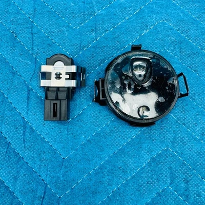 2011–2019 Infiniti M56 M37 Q70 QX56 QX80 Rain Sensor Module OEM 28536JG00B 127K - Image 1 of 4
