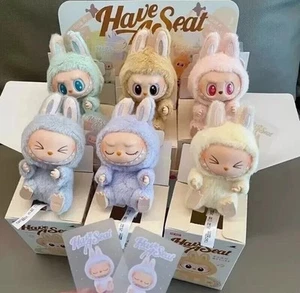 POP*MART LABUBU Macaron Plüsch Serie Figur Spielzeug Dekoration Blind Box 2025 - Bild 1 von 1