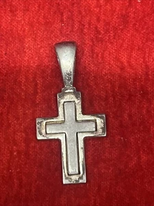 VINTAGE SILVER PLATED CROSS CHRISTIAN PENDANT CHARM (2) - Picture 1 of 4