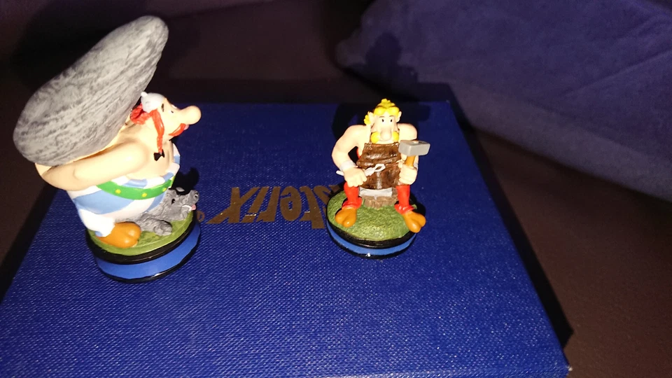 ASTERIX & OBELIX Gallier SPRINGER +und schmied - Bild 1 von 1