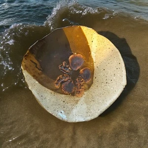 Shell Impressed Stoneware Pottery Art Plate: Possibly An Unsigned Fritz Rossmann - Picture 1 of 5