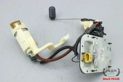 Harley Softail Fatboy 2010 emisor de bomba de combustible y gasolina + montaje de placa superior video #4108 Foto 1 de 4