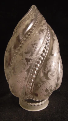 Obus / lustre plafonnier en cristal de Saint Louis gravé à l'acide, signé - Photo 1/4