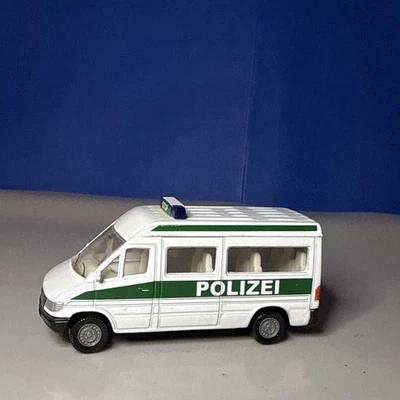 Siku 1:64 (3 pulgadas) Mercedes Sprinter Police Police Van Foto 1 de 4