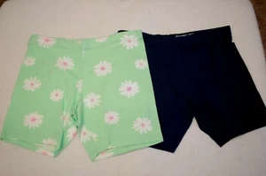 Girls 2 LOT STRETCH SHORTS Bike Play MINT GREEN DAISY Navy Blue XL PLUS 14-16 - Picture 1 of 1