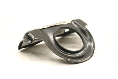 NUEVO OEM GM Soporte de montaje de radiador inferior derecho 94853846 Chevrolet Prizm 1998-2002 Foto 1 de 4