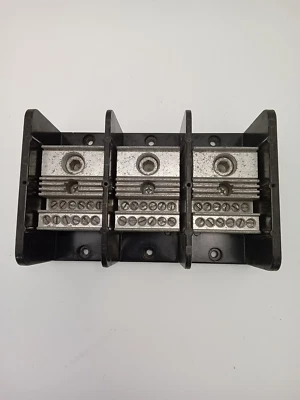 Square D 9080LBA365112 Power Distribution Block 3-Pole, 1 Line, 12 Load, Seri. C - Image 1 of 4