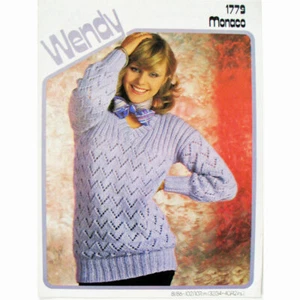 Cloudspun Cables by Bernat Knitting Pattern Brochure, 2 Versions, Book No. 285, - Picture 1 of 1