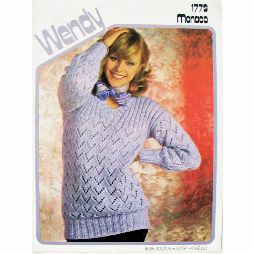 Cloudspun Cables by Bernat Knitting Pattern Brochure, 2 Versions, Book No. 285,  - Image 1 of 1