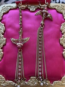Betsey Johnson Vintage Rose Garden Pink Bird Pearl Necklace Mismatch Earrings