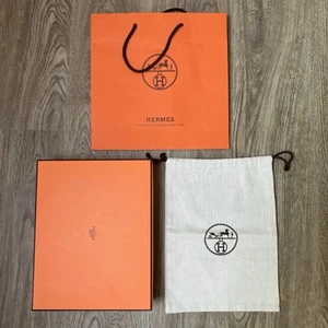 Hermes Orange Box 29 x 23 x 7 cm mit beigem Staubbeutel 32 x 24 cm & Papier Geschenktüte - Bild 1 von 18