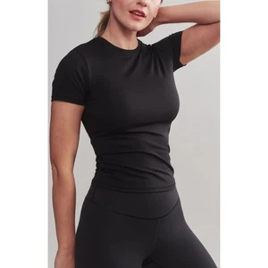 Camiseta RHONE Ultimate Layer Performance Talla Mediana Informal Manga Corta Negra - Imagen 1 de 6