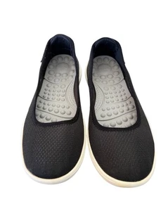Crocs Womens Size 7 Black Slip-On Comfort Flats - Picture 1 of 8