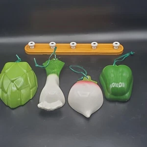 Vtg Gallery Originals MCM Vegetable Measuring Cups With Rare Hanging Hooks. - Picture 1 of 13
