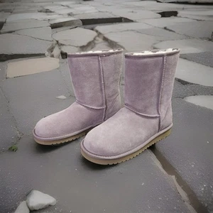 Koolaburra by UGG Women's 8 US Koola Short Elderberry Purple Cozy Boot - Picture 1 of 7