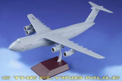 GeminiJets 1:200 C-5M Super Galaxy USAF 60th AMW #84-0060 - Image 1 of 4
