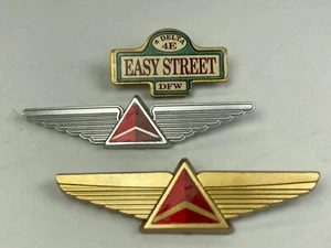 Delta Airlines Junior Pilot Wings Plastic & Easy Street Plastic Pins Lot of 3 - Picture 1 of 8