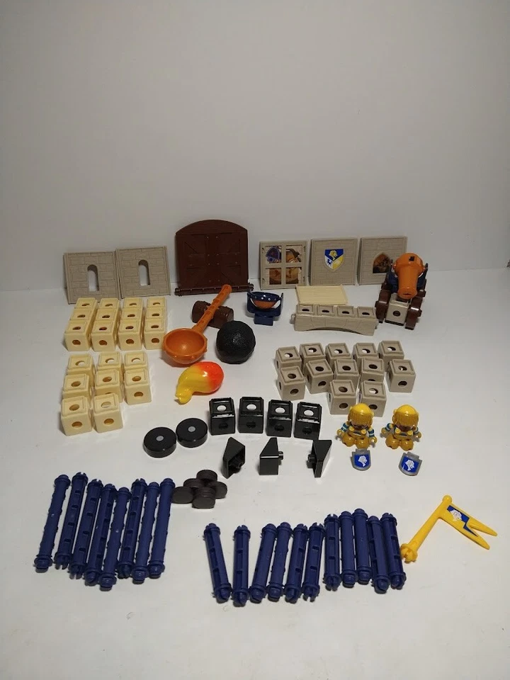 Fisher Price 三重奏积木 80 + 来自 P6839 King's Gatehouse  — 第 1/4 张图片