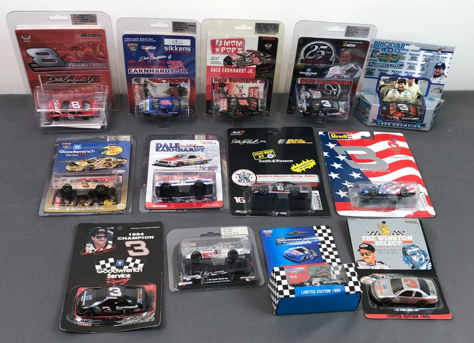 Лот товаров DIFF 13 NIB действие 1:64 литой NASCAR DALE EARHARDT старший/младший MONTE CARLO - Изображение 1 из 4