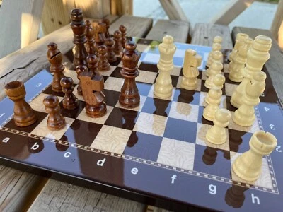 Chessboard with Walnut and Marble Pattern – Solid Wood Chess Pieces for Elegance - Image 1 of 4