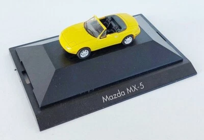 Herpa 1:87 - #100601 Mazda MX-5 "cabrio" giallo - Immagine 1 di 3