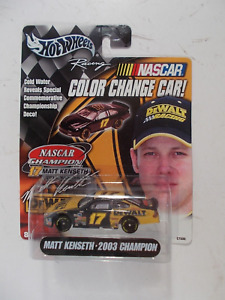 Hot Wheels Racing 1/64 NASCAR Color Change 2003 Champions Matt Kenseth