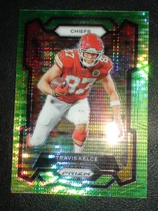 Travis Kelce 2023 Panini Prizm Pulsar lime prizm n. 151, Kansas City Chiefs - Foto 1 di 11
