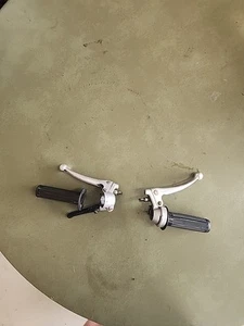 PUCH MOPED MAXI MAGNUM THROTTLE AND CLUTCH CONTROL BRAKE LEVER ASSEMBLIES L$$K - Foto 1 di 18