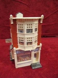 N & HO SCALE HOTEL, STORE ,OFFICE, HOUSE , ACCESSORYS EXTRAVAGANZA2~LOT38 - Picture 1 of 13