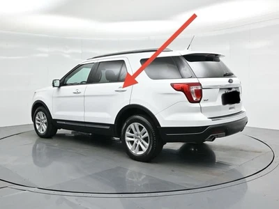 Manija de puerta exterior trasera izquierda con marco OEM 2016-2019 FORD EXPLORER Foto 1 de 4