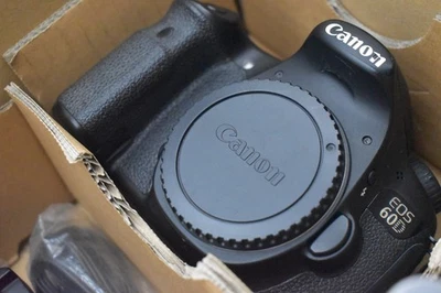 [US Duty Paid] Canon EOS 60D 18.0MP DSLR Digital SLR Camera Pre-owned 8591 - Image 1 of 4