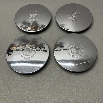 2006-2008 Cadillac DTS хромированные центральные колпаки колес GM # 9593259 Б/У НАБОР/4 Deville - Изображение 1 из 4