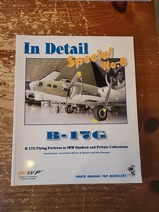 B-17G Flying Fortress en IWM Duxford y Private WWP libro en detalle especial no.8 - Imagen 1 de 8