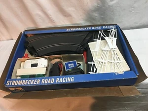 Vtg 1960’s Strombecker Racing Slot Car Set Model 9935 Cars 14 pc Track Layout - Picture 1 of 12