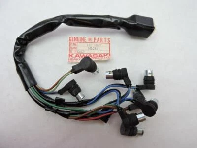 25011-047 NOS Kawasaki Velocímetro y Tacómetro Enchufe KZ400-A1 KZ400S W18053 Foto 1 de 4