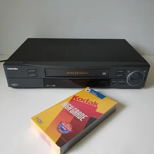 Toshiba Videorecorder Model: M-764 VHS Player/Recorder - getestet/funktioniert - Bild 1 von 23