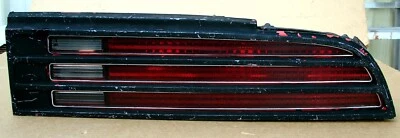 1974 1975 1976 1977 1978 Pontiac Firebird transmisión AM LUZ TRASERA DERECHA  Foto 1 de 2