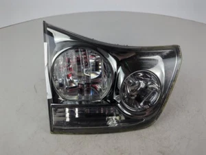 Lexus Rx 300 2003-2008 Rear/tail Light On Tailgate (passenger Side) - Picture 1 of 5