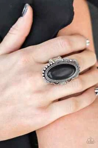 Paparazzi Ring "Open Range" schwarzer Stein verziert Silber flexible Passform - Bild 1 von 2