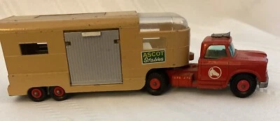 Vintage Matchbox - King Size - #K-18 DODGE TRACTOR and ARTICULATED HORSE VAN - Image 1 of 4
