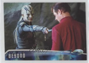 2017 Rittenhouse Star Trek Beyond The alien woman questions Scotty #34 07oj - Picture 1 of 3