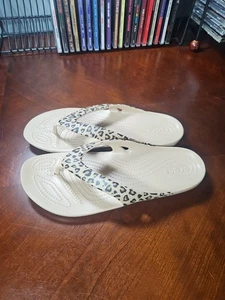 Crocs Damen Flip Flop Sandalen Gr. 9 braun Leopardenmuster leicht anprobiert - Bild 1 von 5