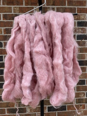Wool Silk Blend Roving for Spinning Felting 1 Lb Pink 9 Skeins New Old Stock - Image 1 of 4