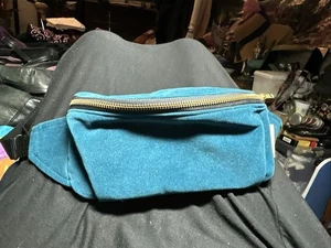 Re:Neue Samt Bauchtasche - Bild 1 von 18