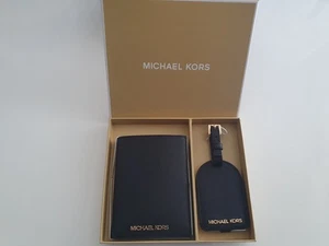 Michael Kors Reisepasshülle und Kofferanhänger - Bild 1 von 3