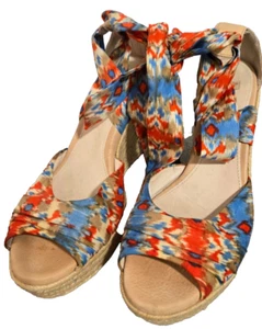 UGG Damengröße 8,5 Sandalen Satin Riemchen Lucianna Espadrille Australien Südwesten - Bild 1 von 11
