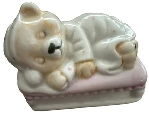 Moneda de oso de peluche vintage bebé niña alcancía porcelana ahorro dormir rara - Imagen 1 de 10